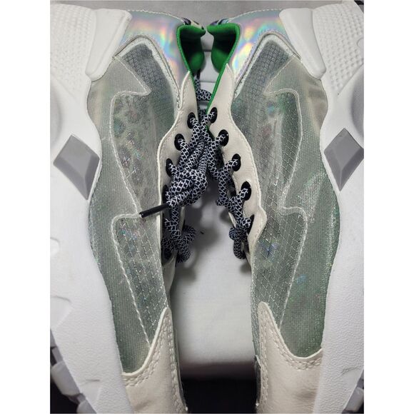 Unilady Comfortable Green And White Beautiful Laceup Shoe For Women - Picture 11 of 11